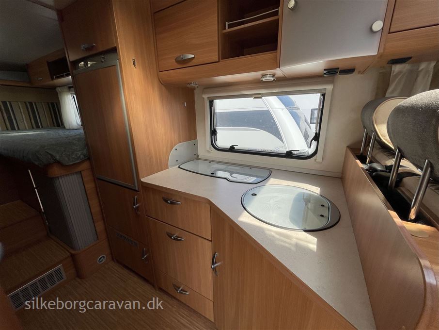 Knaus Sport 700 TI